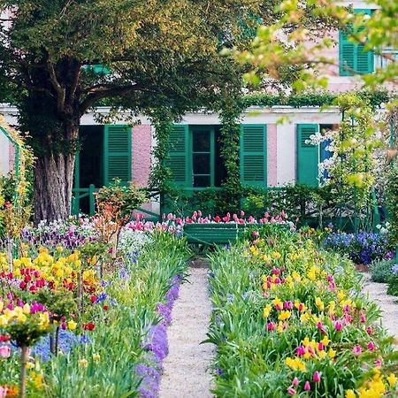 Maison Fleurs De Lys, Climatisee, Wifi Et Parking Privee Gratuit, Lave-Linge, Vernon Giverny Екстер'єр фото