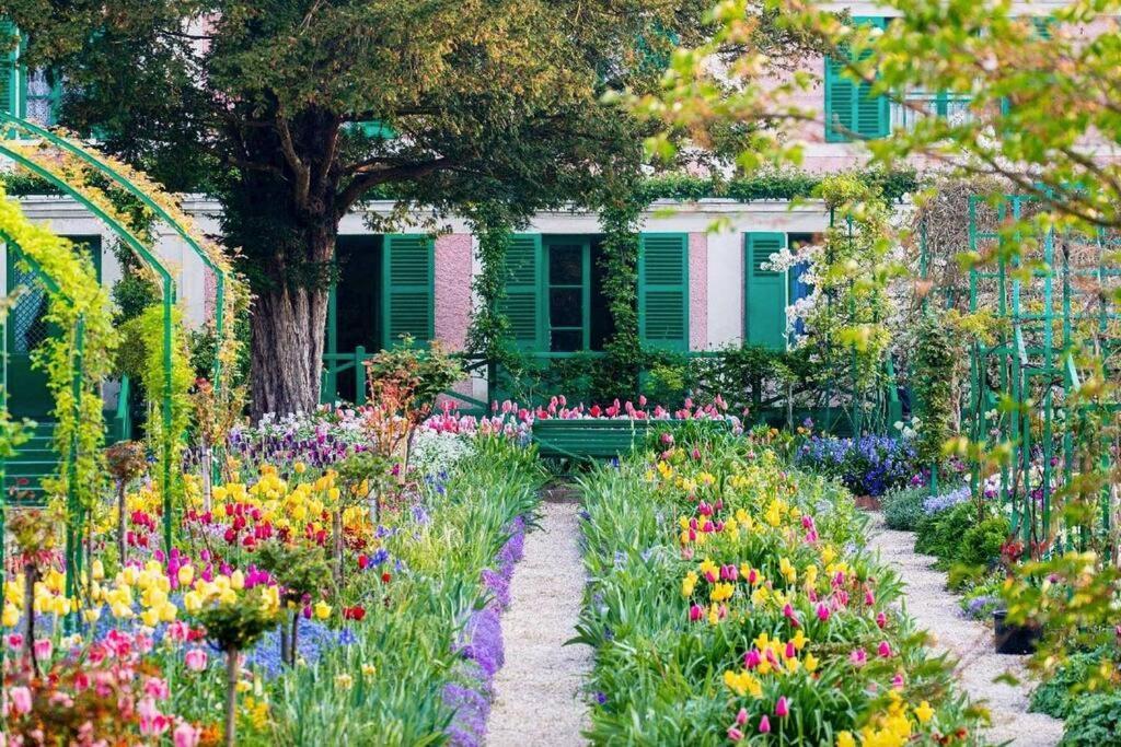 Maison Fleurs De Lys, Climatisee, Wifi Et Parking Privee Gratuit, Lave-Linge, Vernon Giverny Екстер'єр фото