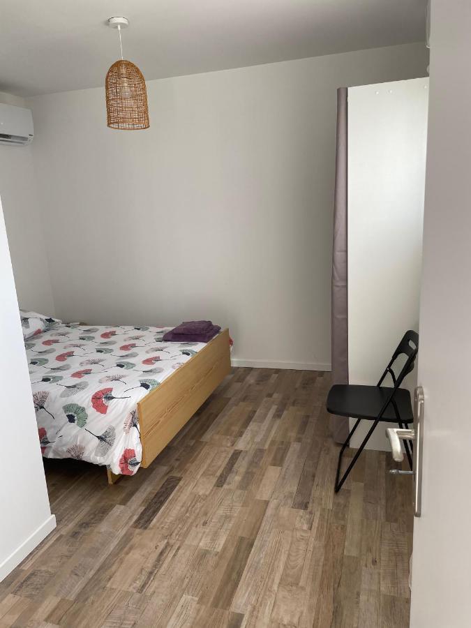 Maison Fleurs De Lys, Climatisee, Wifi Et Parking Privee Gratuit, Lave-Linge, Vernon Giverny Екстер'єр фото